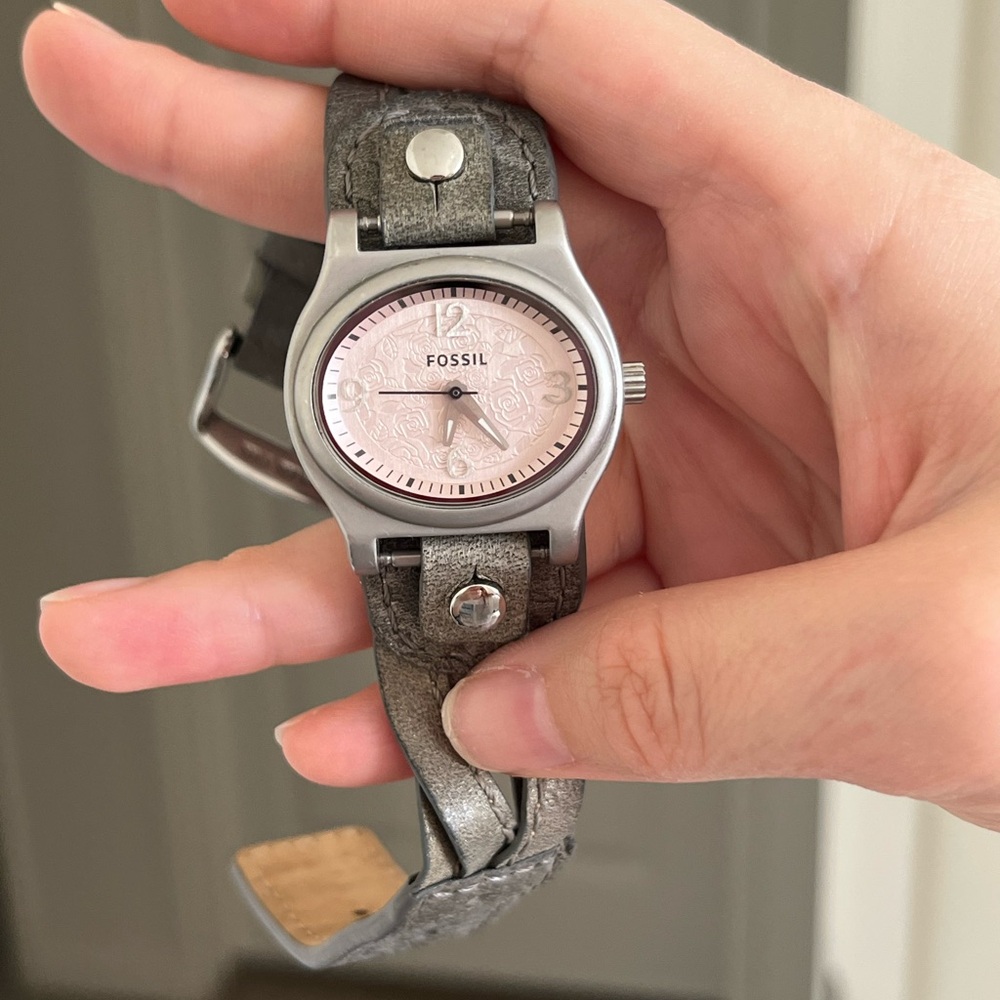 Vintage Fossil Pink Rose Accent Watch With Grey Leather Band
